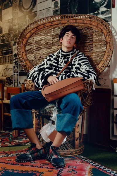 Look 19
